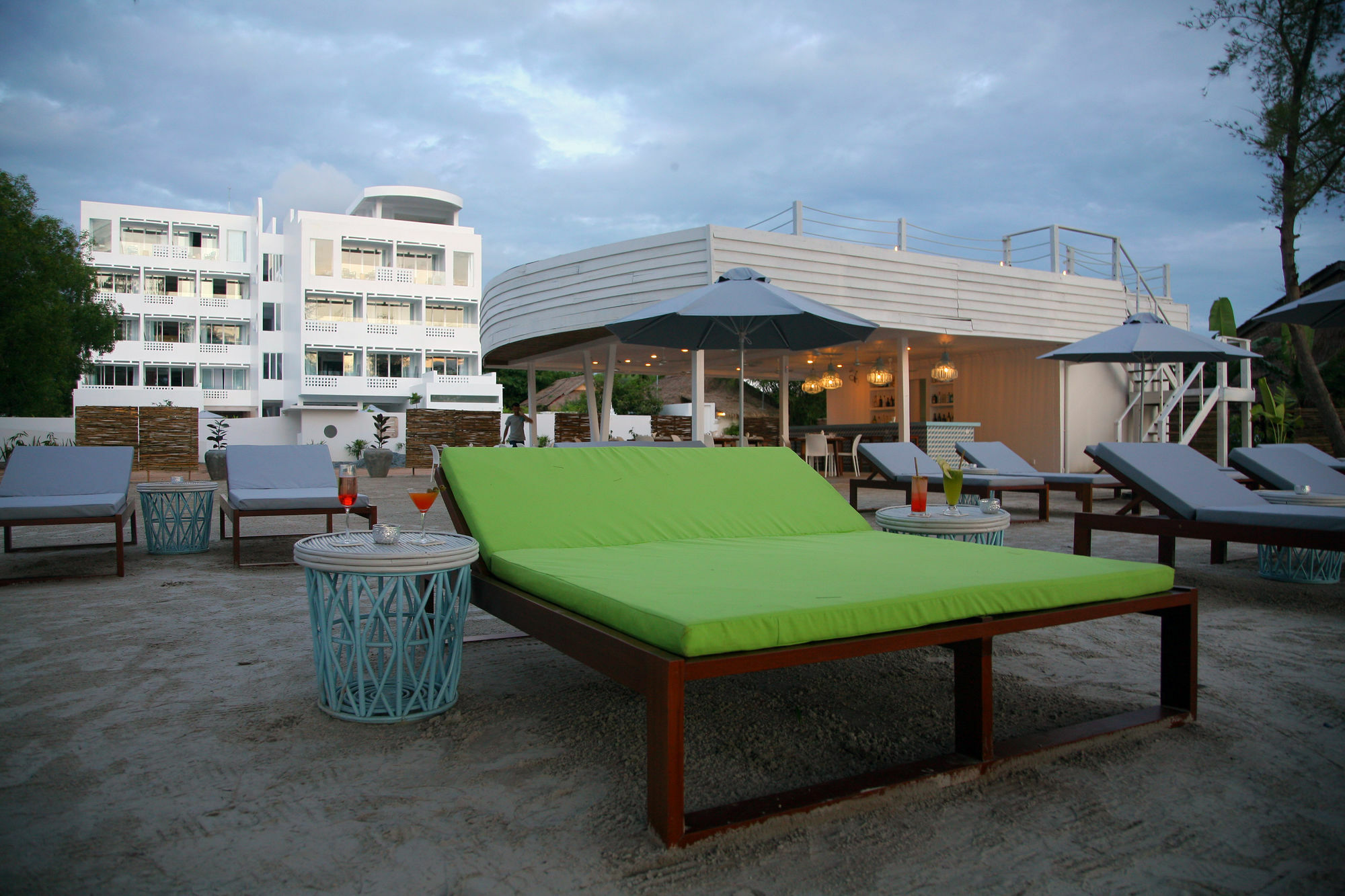 Naia Resort Sihanoukville Esterno foto